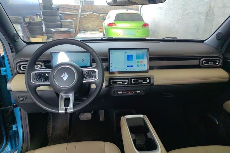 Used Baojun Spark EUV 2024 Prestige Edition 4 Seats Center Console