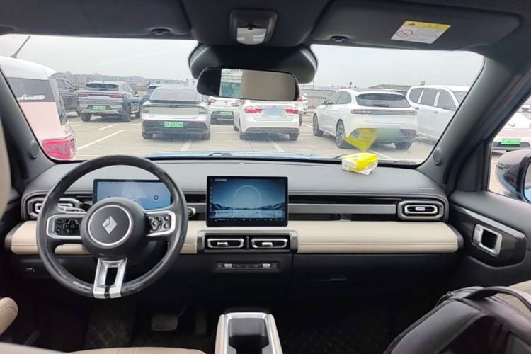 Used Baojun Spark EUV 2024 Prestige Edition 4 Seats Center Console
