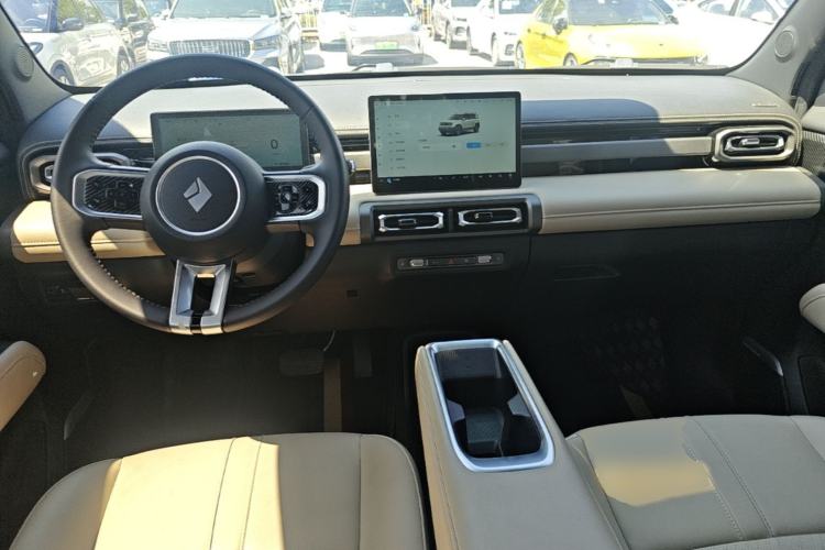 Used Baojun Spark EUV 2024 Prestige Edition 4 Seats Center Console
