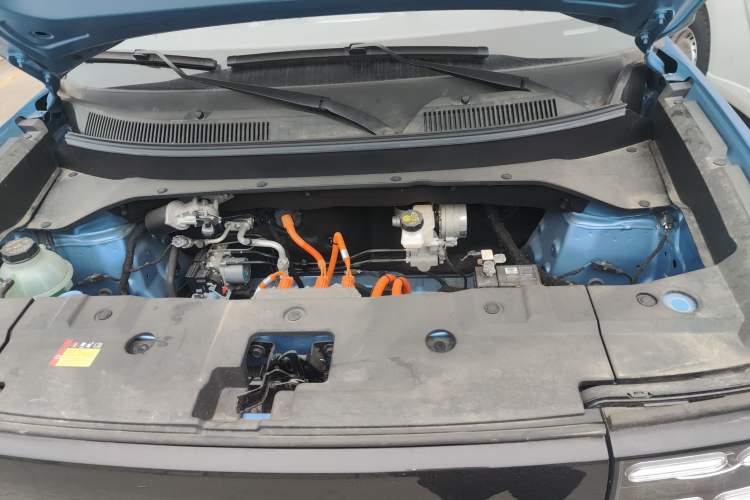 Used Baojun Spark EUV 2024 Prestige Edition 4 Seats Engine Bay