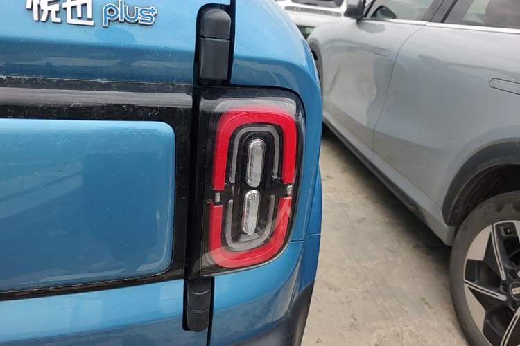Used Baojun Spark EUV 2024 Prestige Edition 4 Seats Exterior 3