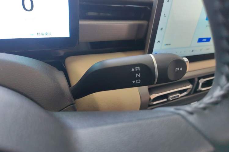 Used Baojun Spark EUV 2024 Prestige Edition 4 Seats Gear Lever