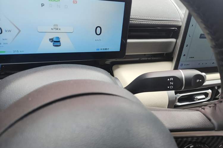 Used Baojun Spark EUV 2024 Prestige Edition 4 Seats Gear Lever