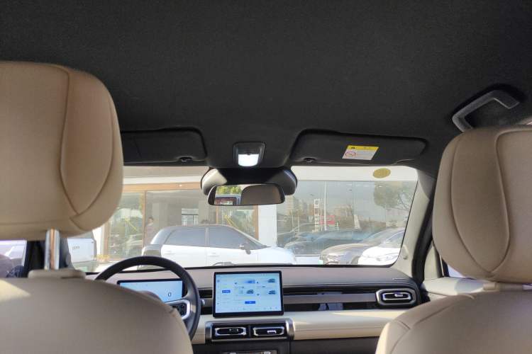 Used Baojun Spark EUV 2024 Prestige Edition 4 Seats Headliner