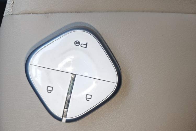 Used Baojun Spark EUV 2024 Prestige Edition 4 Seats Interior 1