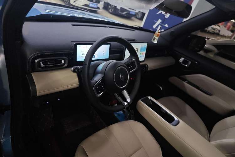 Used Baojun Spark EUV 2024 Flagship Edition 4 Seats Interior 3