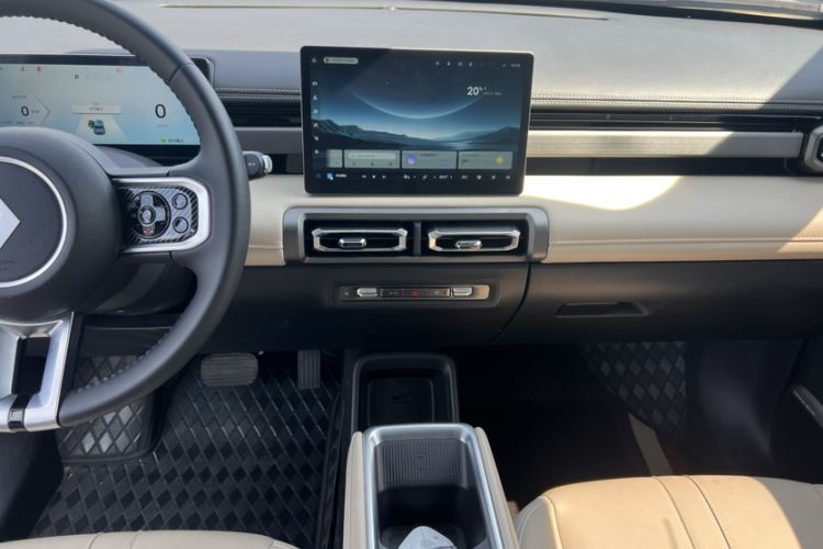 Used Baojun Spark EUV 2024 Prestige Edition 4 Seats Interior 3