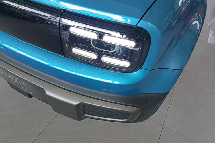 Used Baojun Spark EUV 2024 Prestige Edition 4 Seats Left Front Headlight