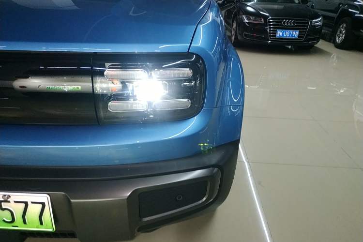 Used Baojun Spark EUV 2024 Flagship Edition 4 Seats Left Front Headlight