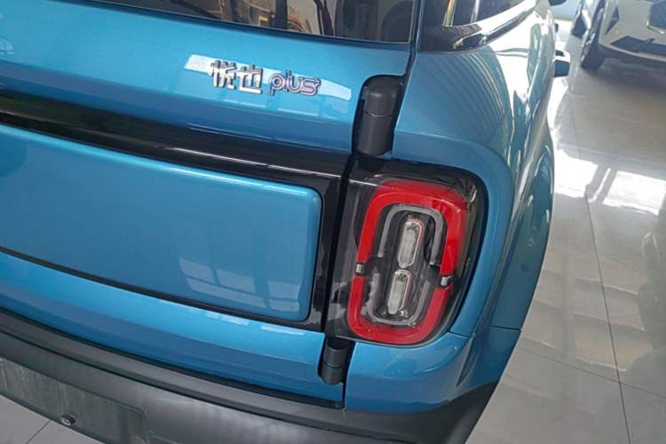 Used Baojun Spark EUV 2024 Prestige Edition 4 Seats Right Rear Taillight