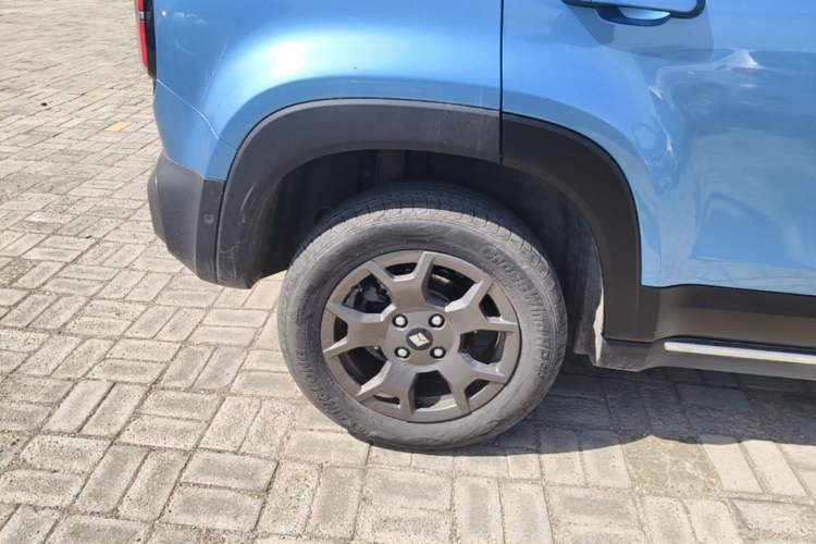 Used Baojun Spark EUV 2024 Prestige Edition 4 Seats Right Rear Wheel Hub