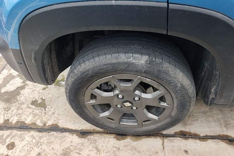 Used Baojun Spark EUV 2024 Prestige Edition 4 Seats Right Rear Wheel Hub