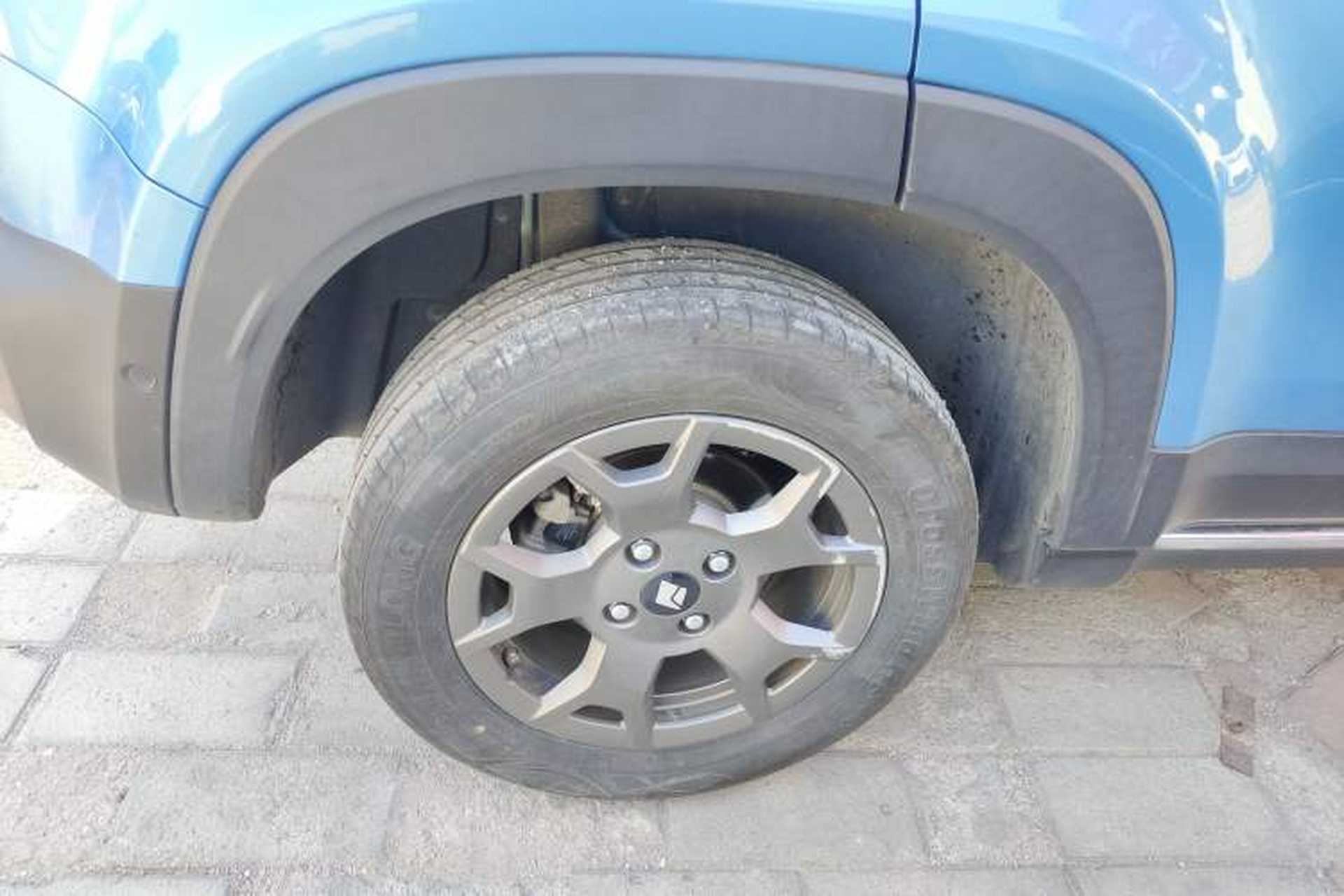 Used Baojun Spark EUV 2024 Prestige Edition 4 Seats Right Rear Wheel Hub