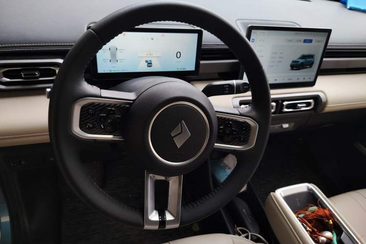 Used Baojun Spark EUV 2024 Prestige Edition 4 Seats Steering Wheel