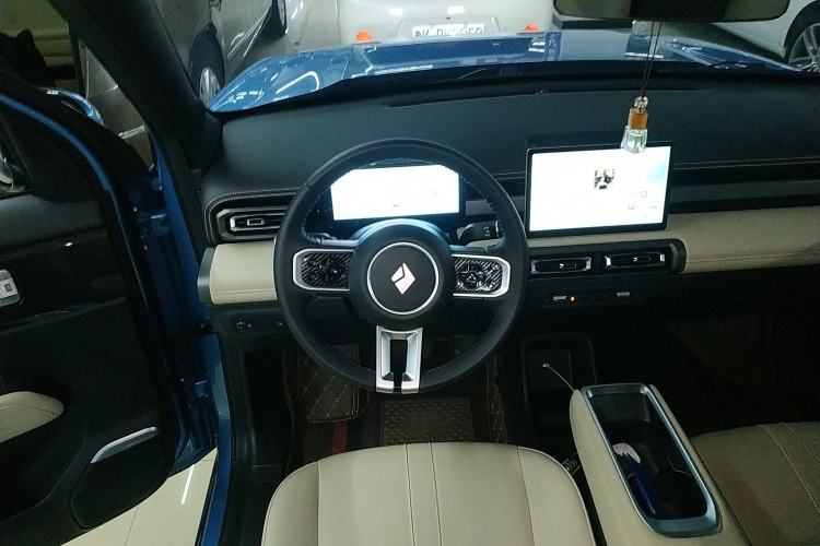 Used Baojun Spark EUV 2024 Flagship Edition 4 Seats Steering Wheel