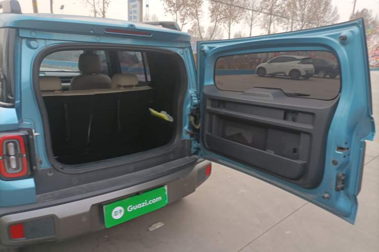 Used Baojun Spark EUV 2024 Prestige Edition 4 Seats Trunk