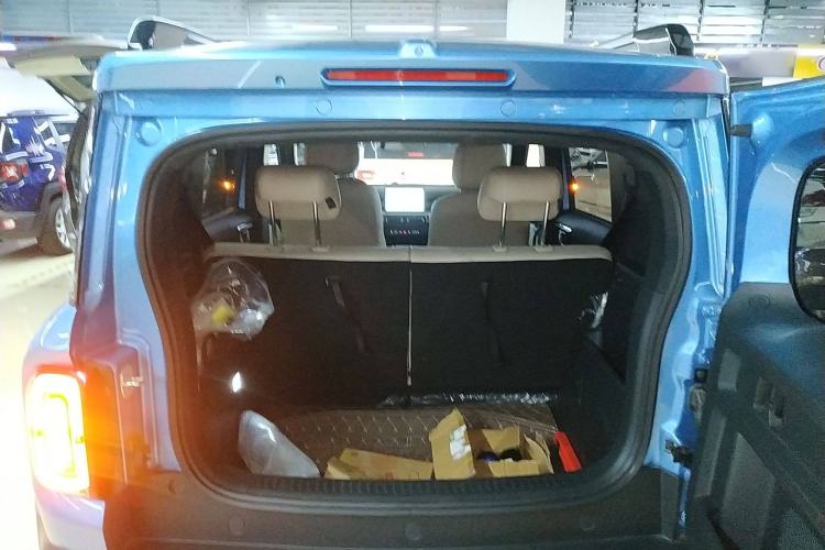 Used Baojun Spark EUV 2024 Flagship Edition 4 Seats Trunk