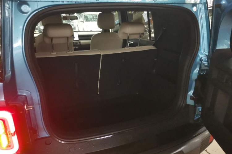 Used Baojun Spark EUV 2024 Flagship Edition 4 Seats Trunk