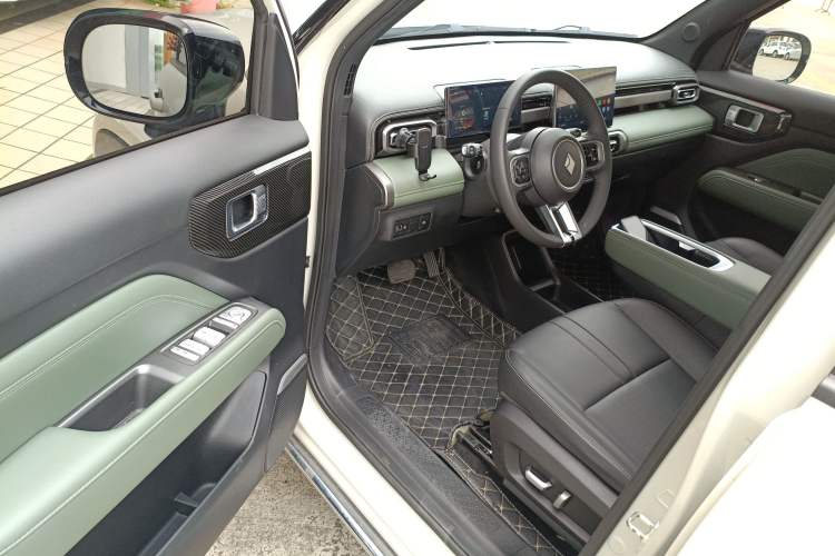 Used Baojun Spark EUV 2024 Flagship Edition 4 Seats Driver Seat