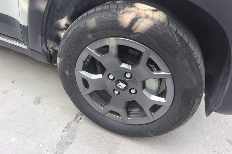 Used Baojun Spark EUV 2024 Flagship Edition 4 Seats Right Front Wheel Hub