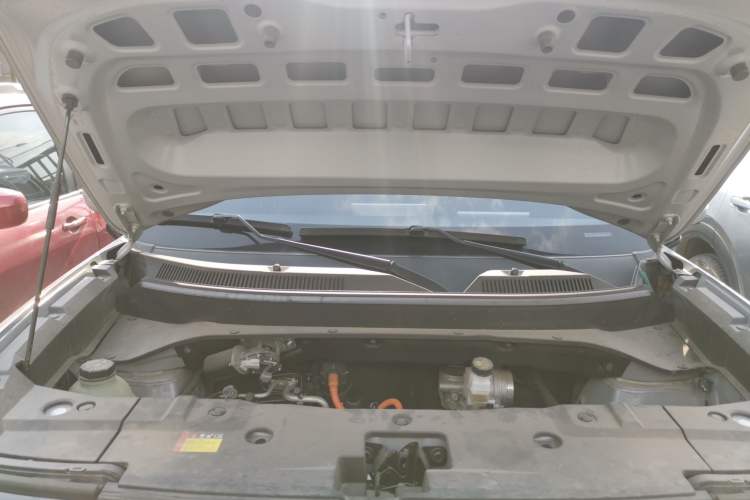 Used Baojun Spark EUV 2024 Prestige Edition 4 Seats Engine Bay