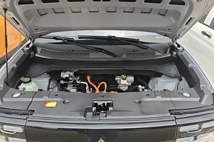 Used Baojun Spark EUV 2024 Prestige Edition 4 Seats Engine Bay