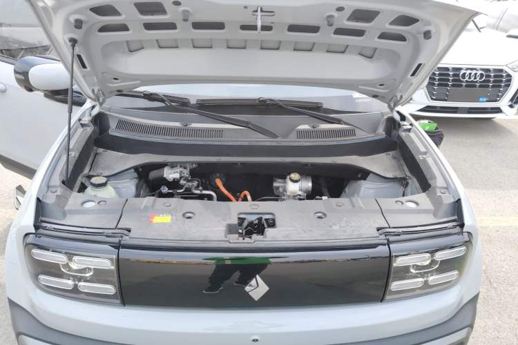 Used Baojun Spark EUV 2024 Prestige Edition 4 Seats Engine Bay