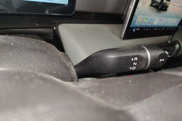 Used Baojun Spark EUV 2024 Prestige Edition 4 Seats Gear Lever