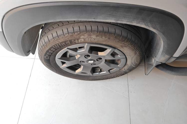 Used Baojun Spark EUV 2024 Flagship Edition 4 Seats Left Front Wheel Hub