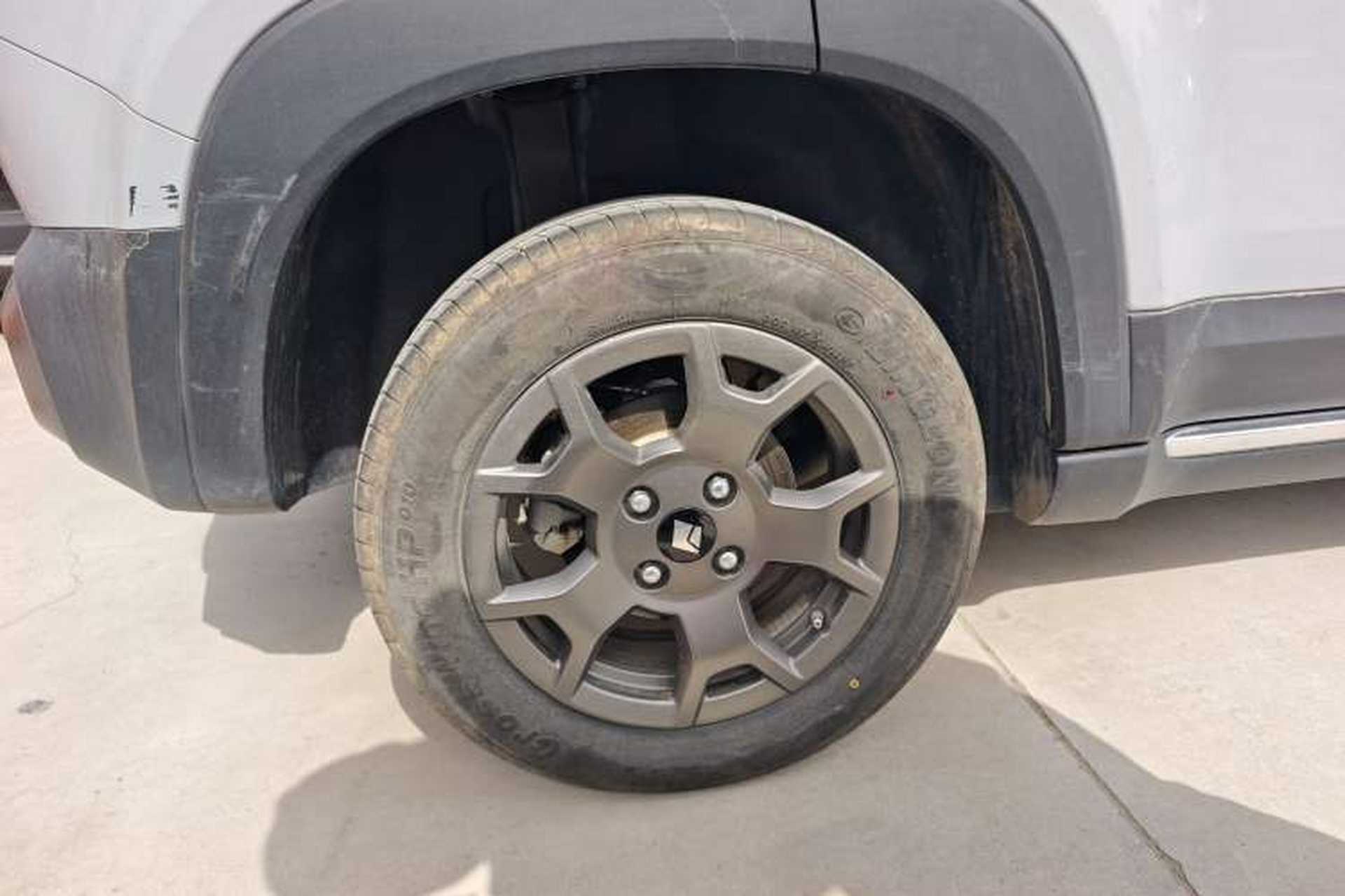 Used Baojun Spark EUV 2024 Flagship Edition 4 Seats Right Rear Wheel Hub