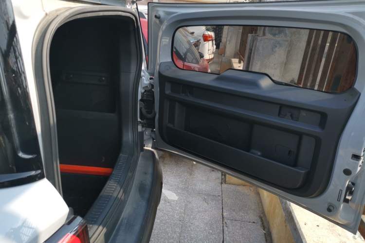 Used Baojun Spark EUV 2024 Prestige Edition 4 Seats Trunk