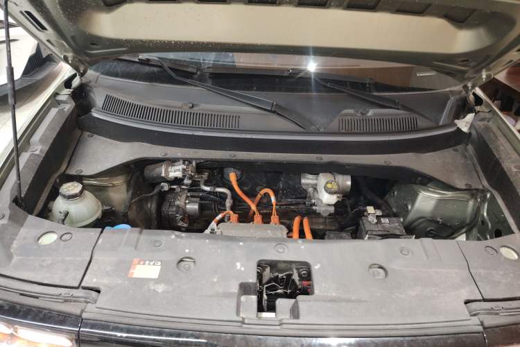 Used Baojun Spark EUV 2024 Prestige Edition 4 Seats Engine Bay