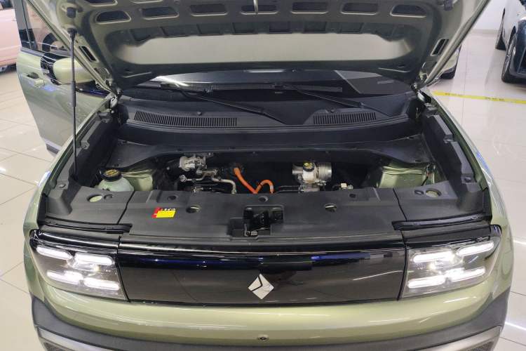 Used Baojun Spark EUV 2024 Prestige Edition 4 Seats Engine Bay