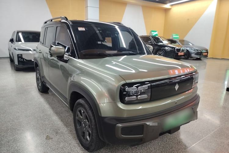 Used Baojun Spark EUV 2024 Prestige Edition 4 Seats Front Right 45 Deg