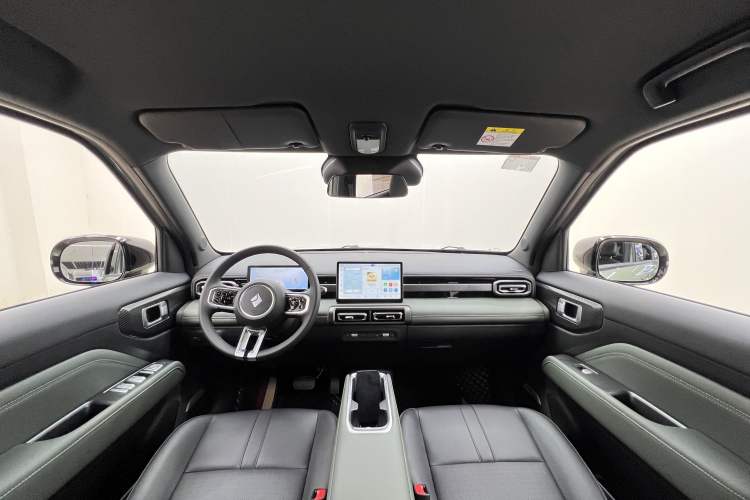 Used Baojun Spark EUV 2024 Prestige Edition 4 Seats Headliner
