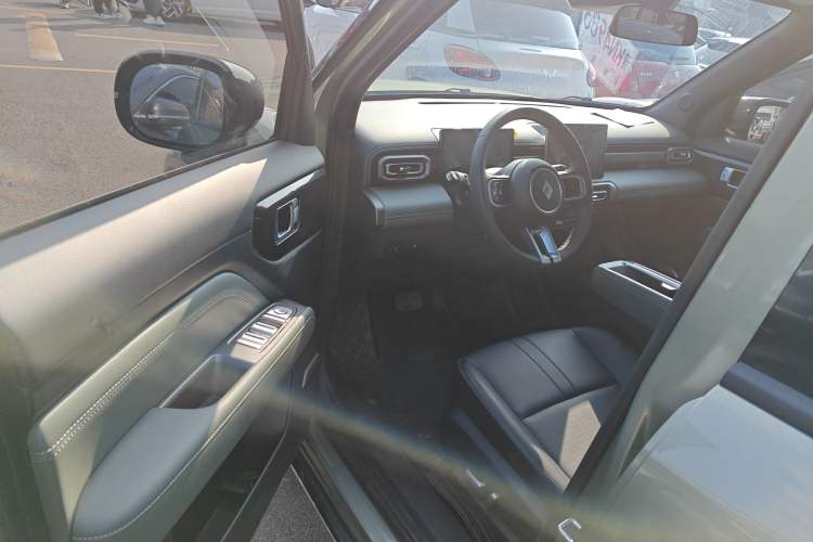 Used Baojun Spark EUV 2024 Prestige Edition 4 Seats Interior 3