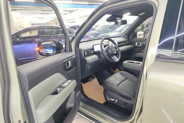 Used Baojun Spark EUV 2024 Prestige Edition 4 Seats Interior 3