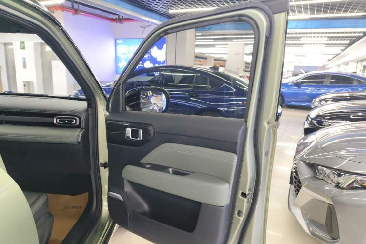 Used Baojun Spark EUV 2024 Prestige Edition 4 Seats Interior 5