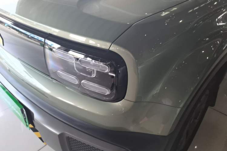 Used Baojun Spark EUV 2024 Flagship Edition 4 Seats Left Front Headlight