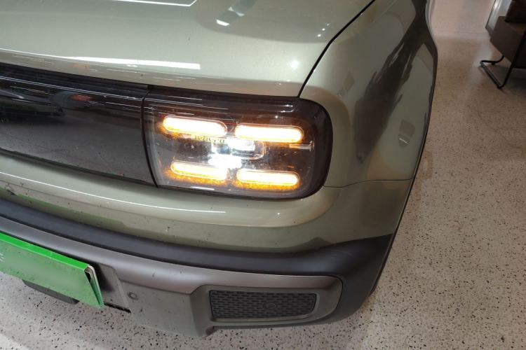Used Baojun Spark EUV 2024 Prestige Edition 4 Seats Left Front Headlight