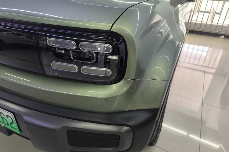 Used Baojun Spark EUV 2024 Prestige Edition 4 Seats Left Front Headlight