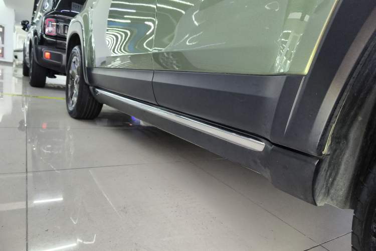 Used Baojun Spark EUV 2024 Prestige Edition 4 Seats Left Side Sill