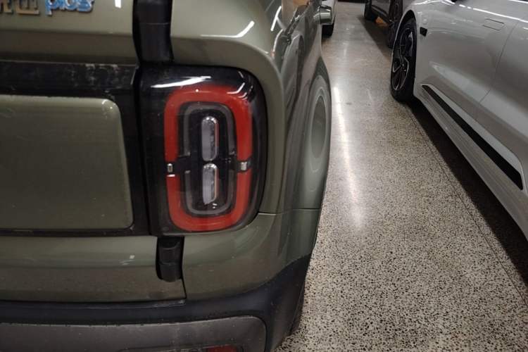 Used Baojun Spark EUV 2024 Prestige Edition 4 Seats Right Rear Taillight