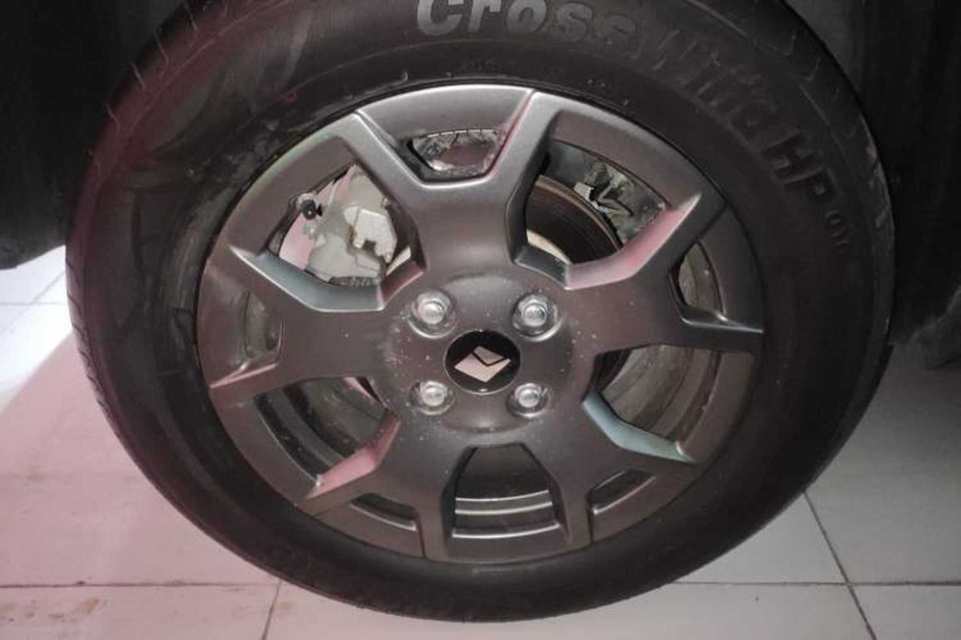 Used Baojun Spark EUV 2024 Prestige Edition 4 Seats Right Rear Wheel Hub