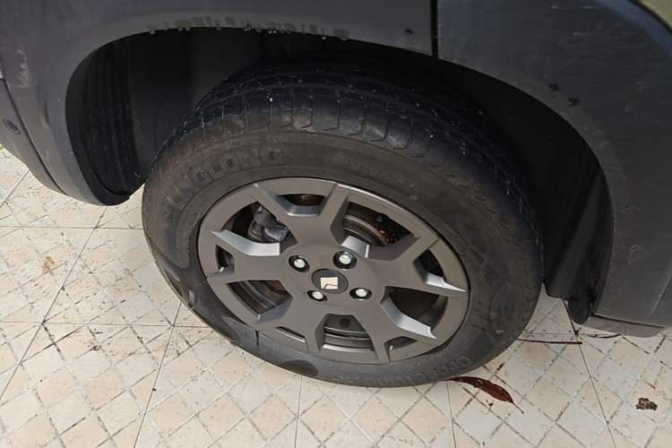 Used Baojun Spark EUV 2024 Prestige Edition 4 Seats Right Rear Wheel Hub
