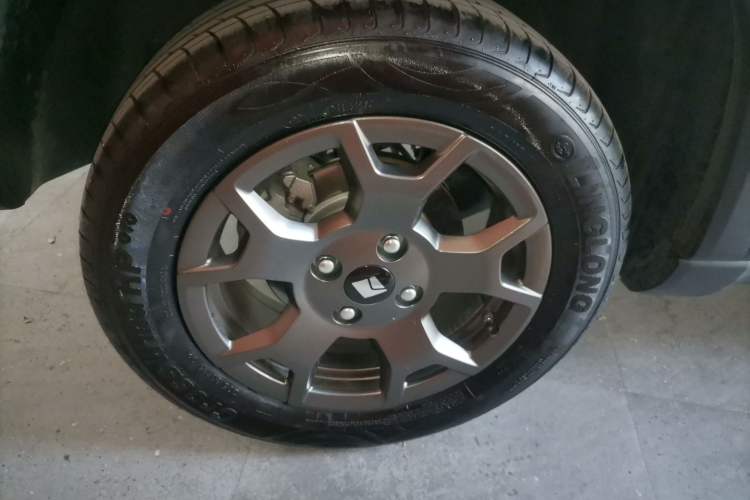 Used Baojun Spark EUV 2024 Prestige Edition 4 Seats Right Rear Wheel Hub