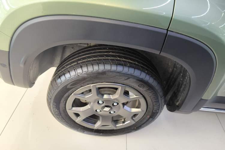 Used Baojun Spark EUV 2024 Prestige Edition 4 Seats Right Rear Wheel Hub