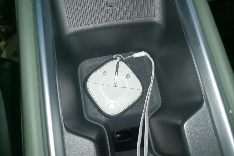 Used Baojun Spark EUV 2024 Prestige Edition 4 Seats Vehicle Key