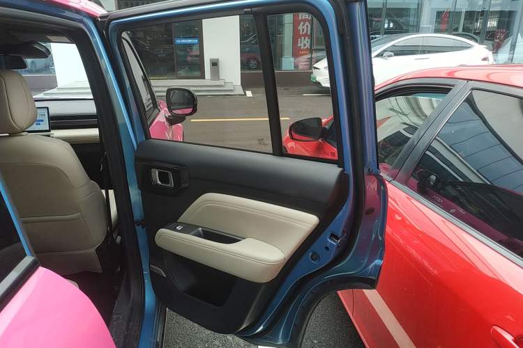 Used Baojun Spark EUV 2024 Prestige Edition 4 Seats Right Rear Door Interior