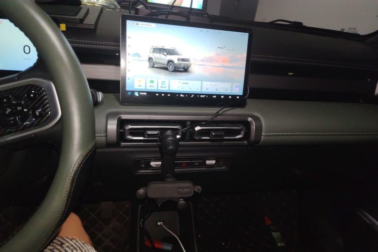 Used Baojun Spark EUV 2024 Prestige Edition 4 Seats Audio And AC Panel